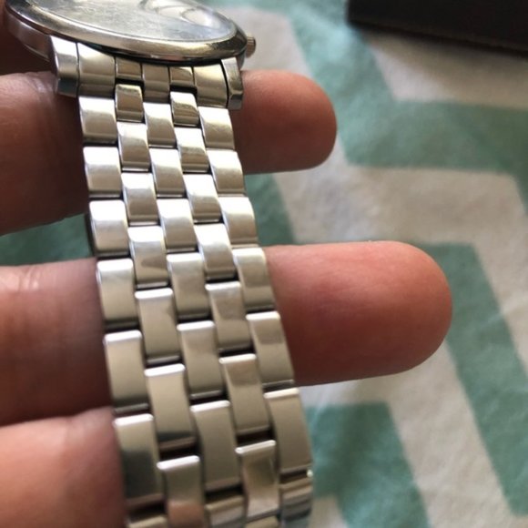 Authentic Burberry watch - Picture 8 of 8